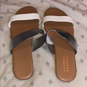 Lauren Conrad flip flop flats